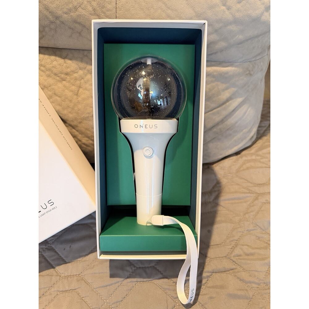 ONEUS Official Lightstick K-POP